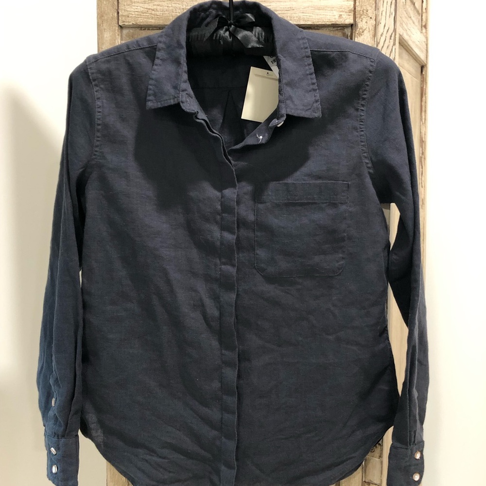 NWT! Super Cute! Orvis Collared Button Down Shirt